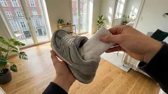 Dålig skolukt försvinner en gång för alla: en enkel och effektiv metod med en strumpa