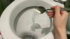 Vad händer med toaletten om du häller salt i den en gång i veckan? Resultatet överraskar