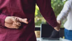 Psykologens säkra knep: så avslöjar du en lögnare på 10 sekunder