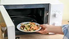 Mikrovågsugnen är inte bara till för att värma mat: vad kan den egentligen göra?