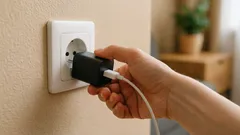 Bör du dra ut laddaren ur vägguttaget? Experter reder ut alla tvivel en gång för alla